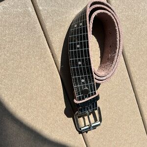 (36) Hot Topic guitar belt